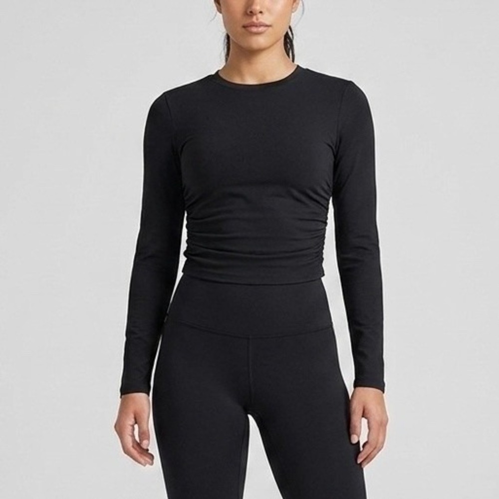 Vuori Long Sleeve Halo Ruched Performance Tee Black Heather Size Medium VW1173